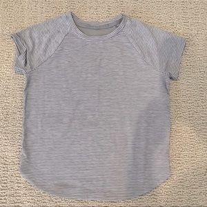 Athleta Girl short sleeve top